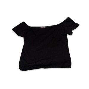 Black Off-the-Shoulder Cropped Shirt – Trendy & Chic!